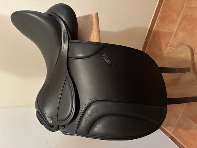 Dressursattel " Favorito" Verona
