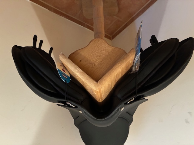 Wintec 500 Vielseitigkeitssattel weit